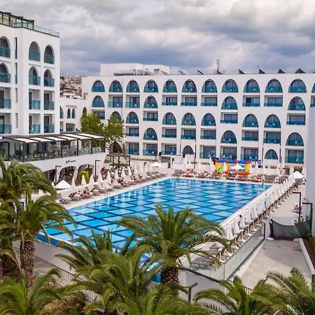 Infinity By Yelken Aquapark&resorts Hotel Kusadası