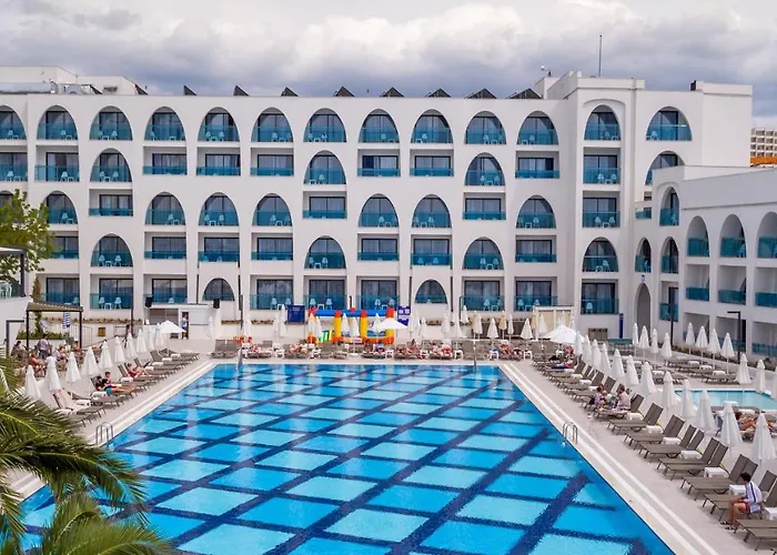 Szálloda Infinity By Yelken Aquapark&resorts