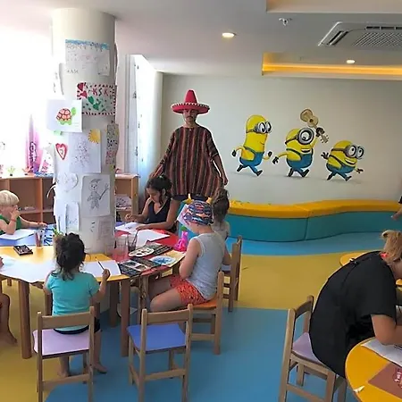 Ξενοδοχείο Infinity By Yelken Aquapark&resorts Κουσάντασι