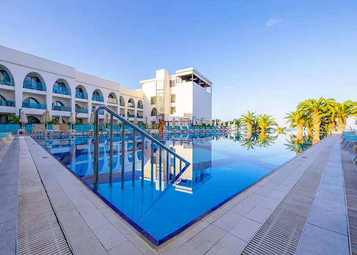 Infinity By Yelken Aquapark&resorts Hotel