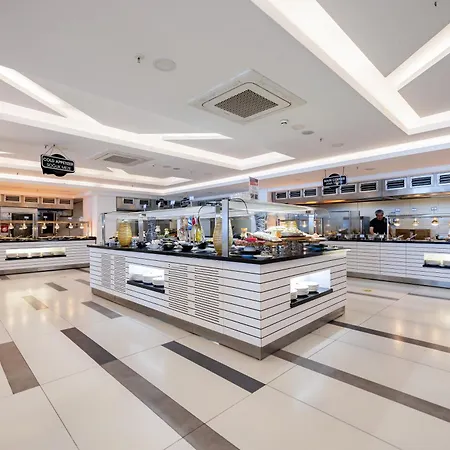 Otel Infinity By Yelken Aquapark&resorts Kuşadasi